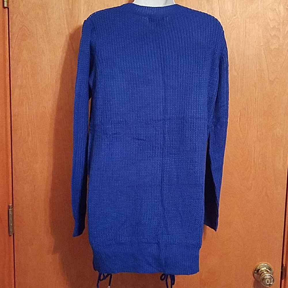Lace Up Sweater - Picture 6 of 7